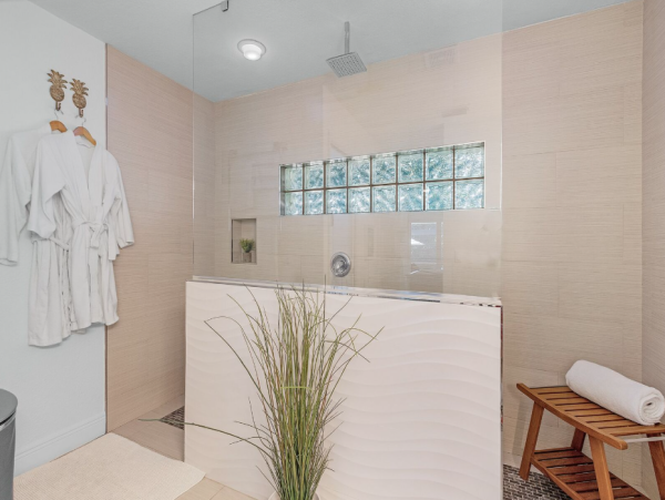 Luxury Cape Coral Retreat - 4 Bedroom Home with Private Pool